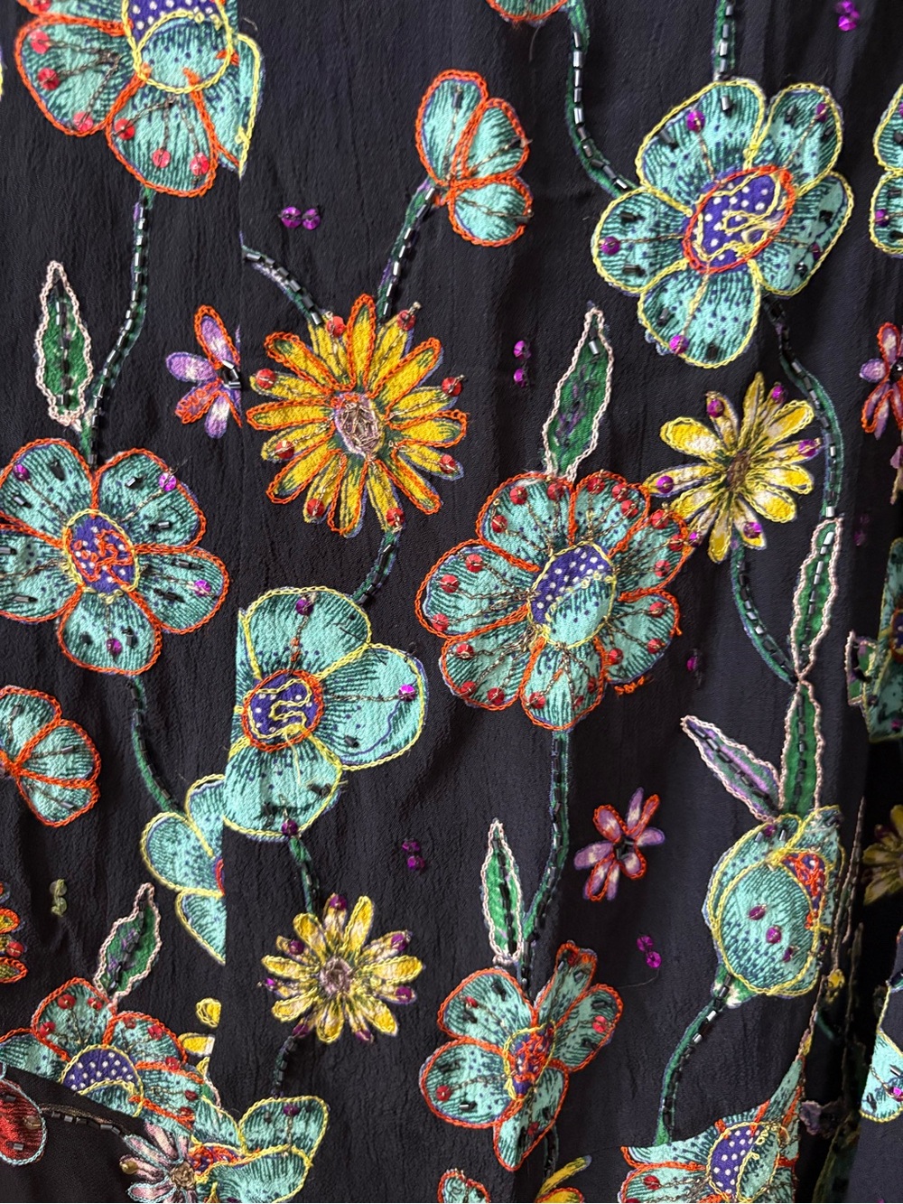 Chico's Black Floral Embroidered beaded skirt 16/18 - Picture 3 of 5